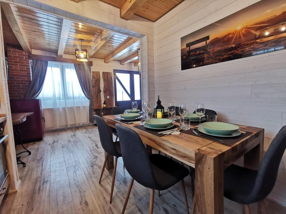 Bear'S Lair Chalet Porumbacu de Sus Exterior foto