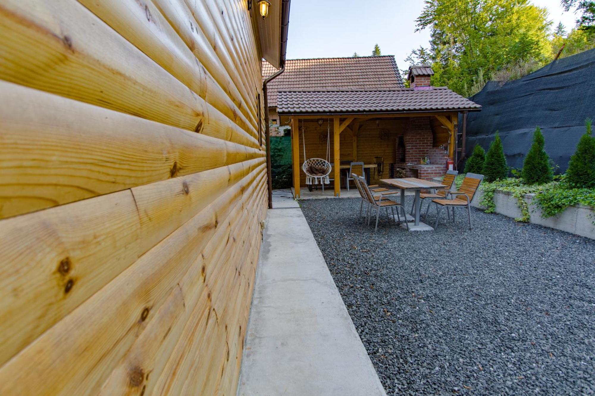 Bear'S Lair Chalet Porumbacu de Sus Exterior foto
