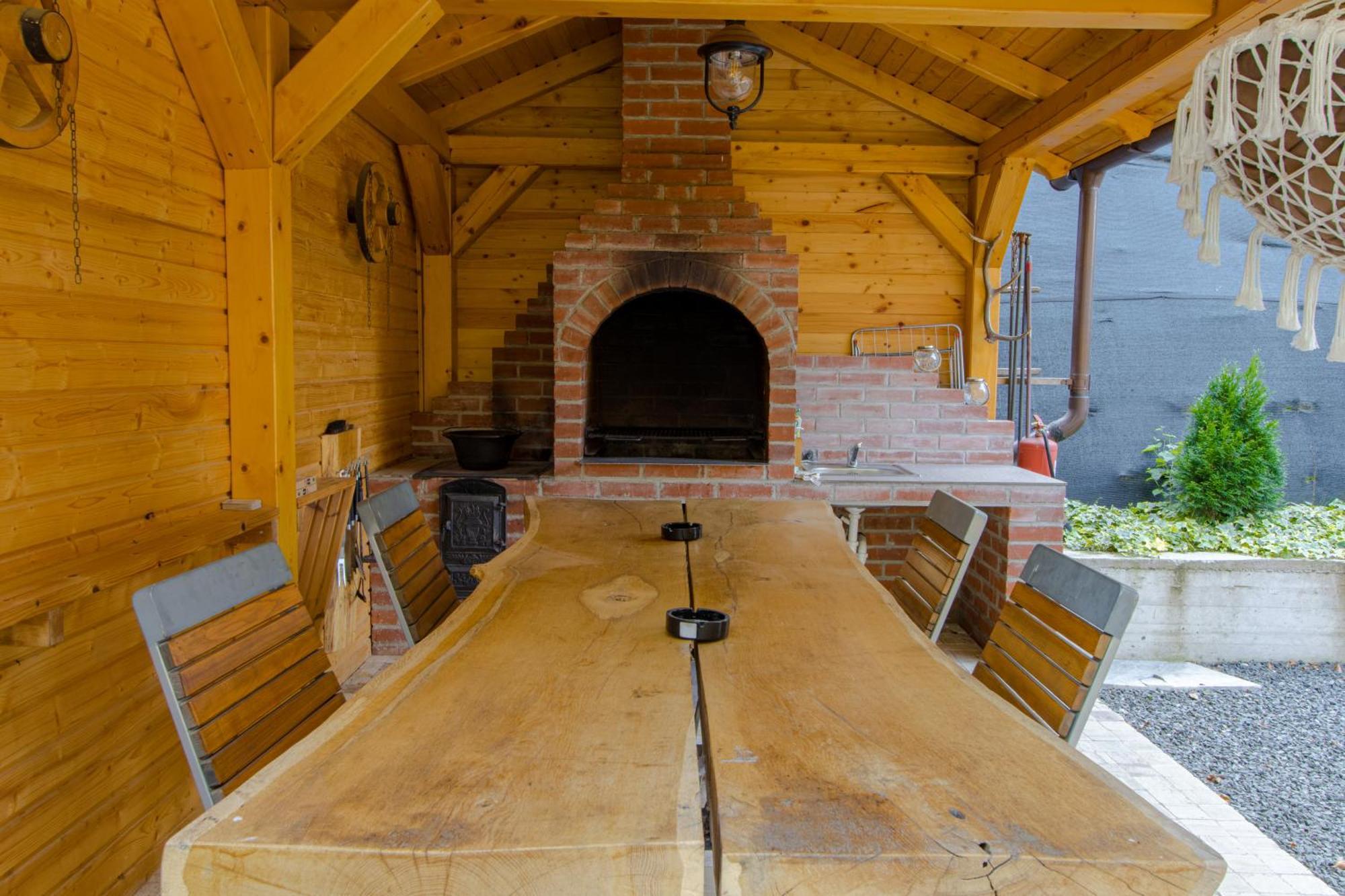 Bear'S Lair Chalet Porumbacu de Sus Exterior foto