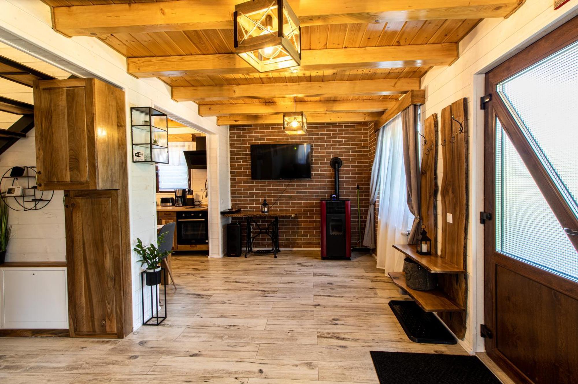 Bear'S Lair Chalet Porumbacu de Sus Exterior foto