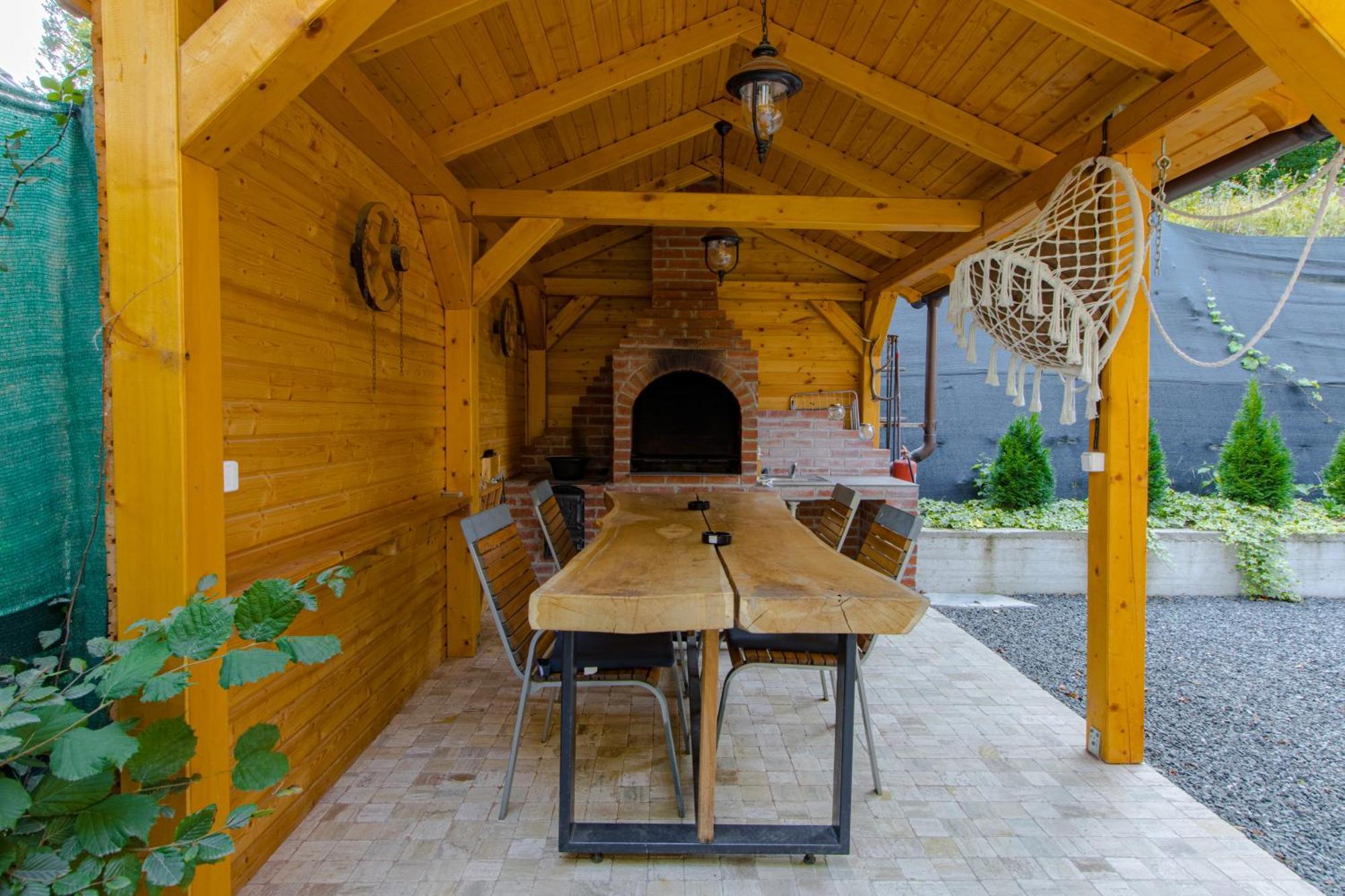 Bear'S Lair Chalet Porumbacu de Sus Exterior foto