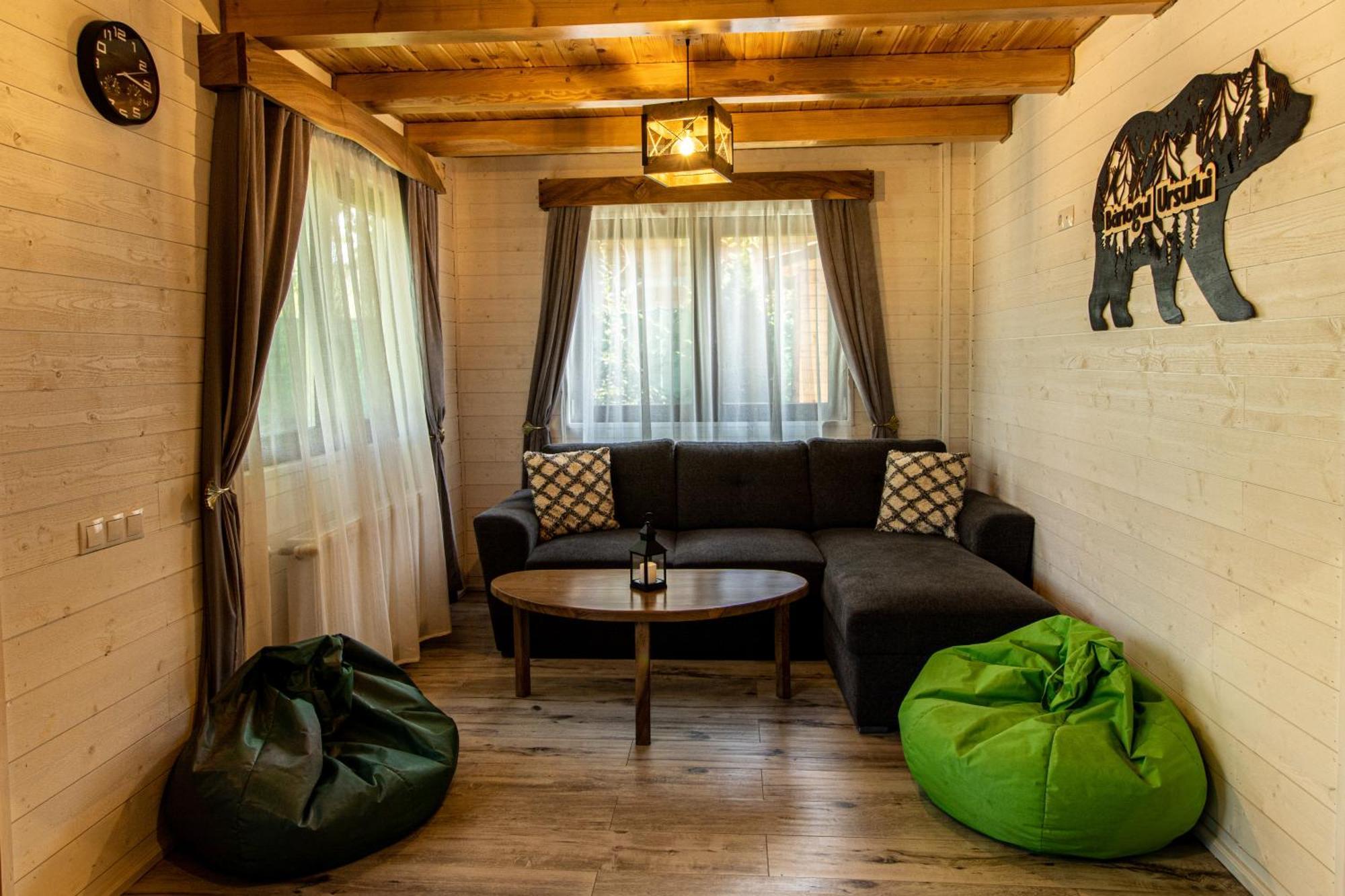 Bear'S Lair Chalet Porumbacu de Sus Exterior foto